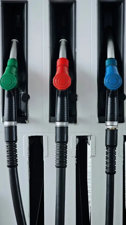 Carburanti, accise ridotte fino al 10 maggio: le nuove soglie